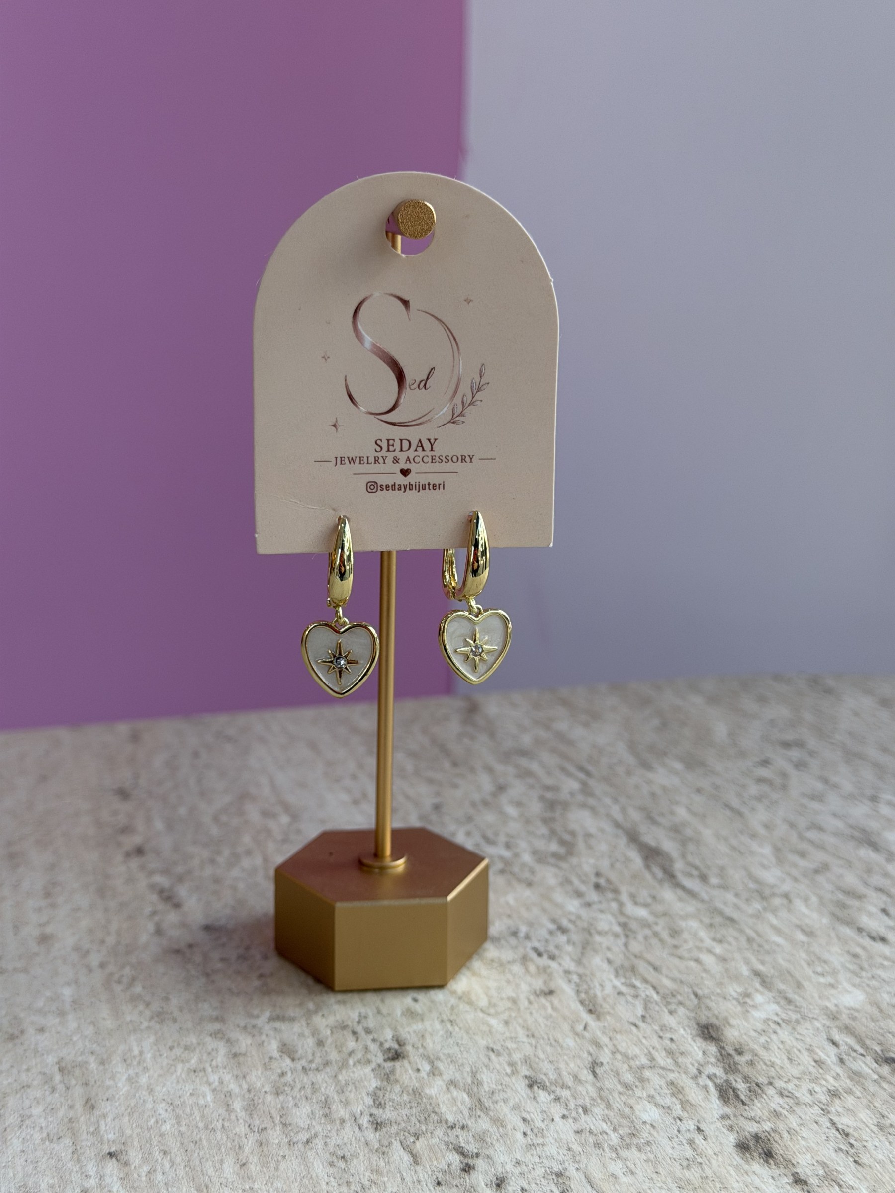 Ctaş Model Beyaz Küpe