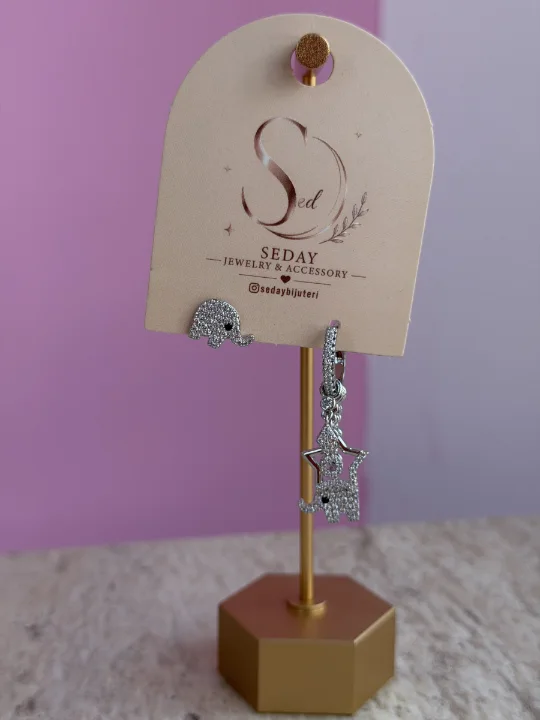 Fil Zirkon Charmlı Küpe