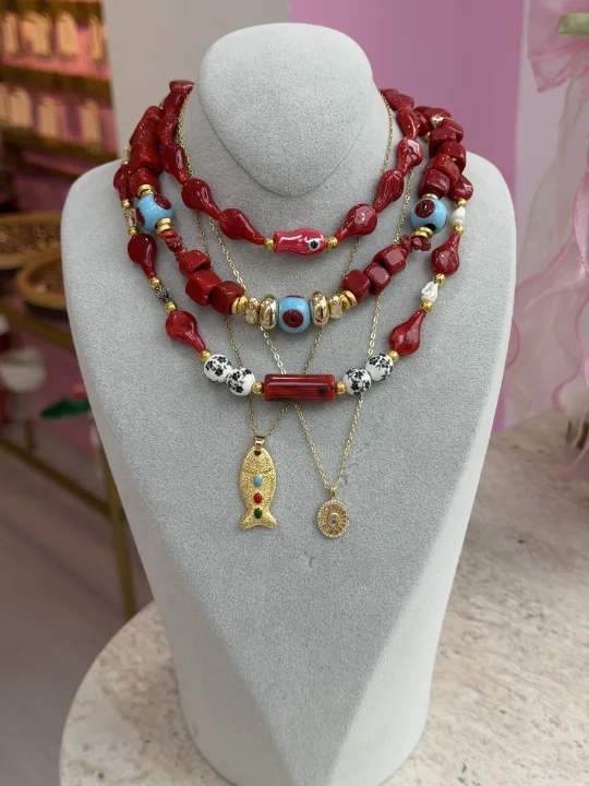 Kırmızı Kombin Kolye