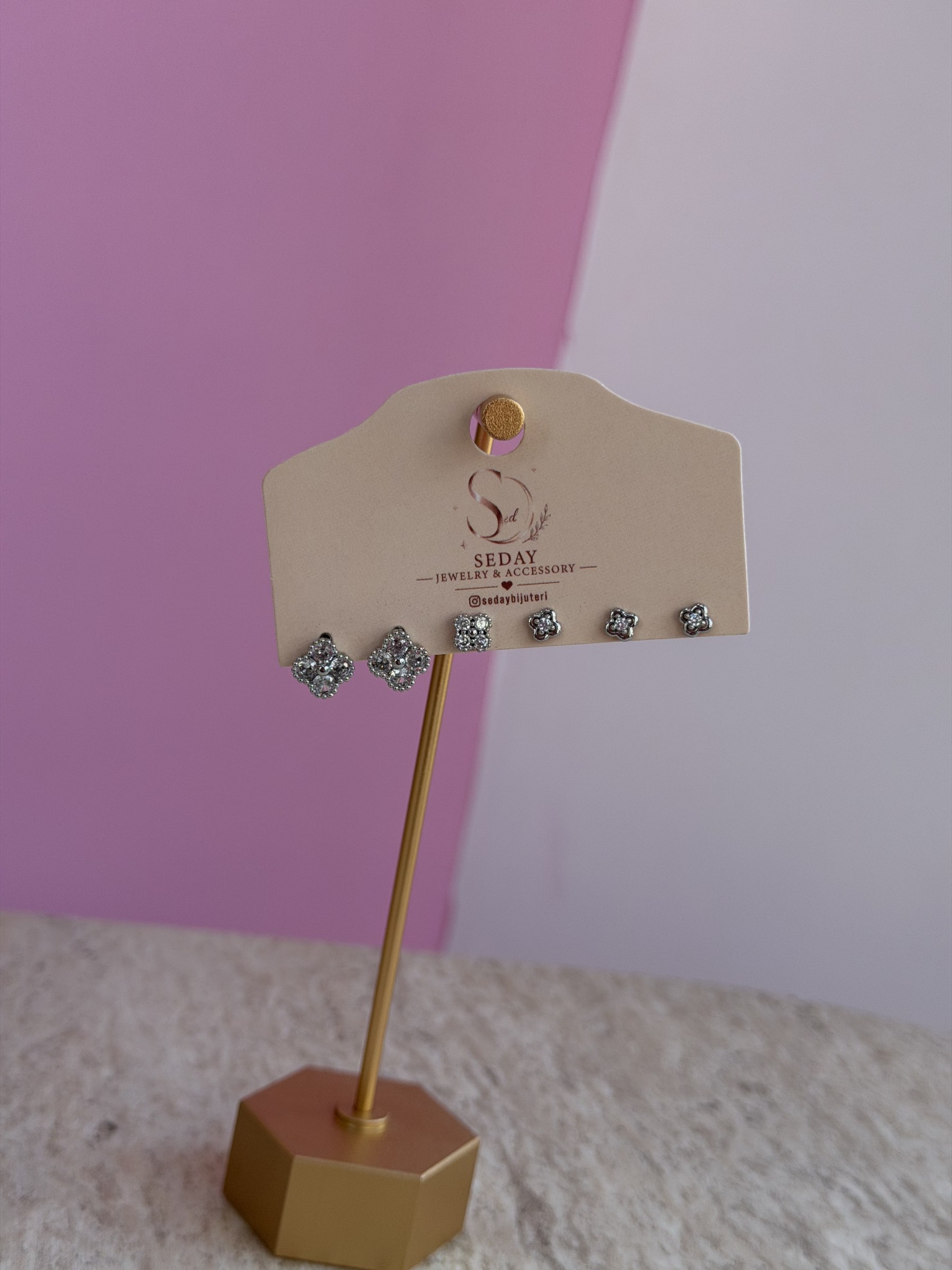 Çiçek 6lı Zirkon Küpe